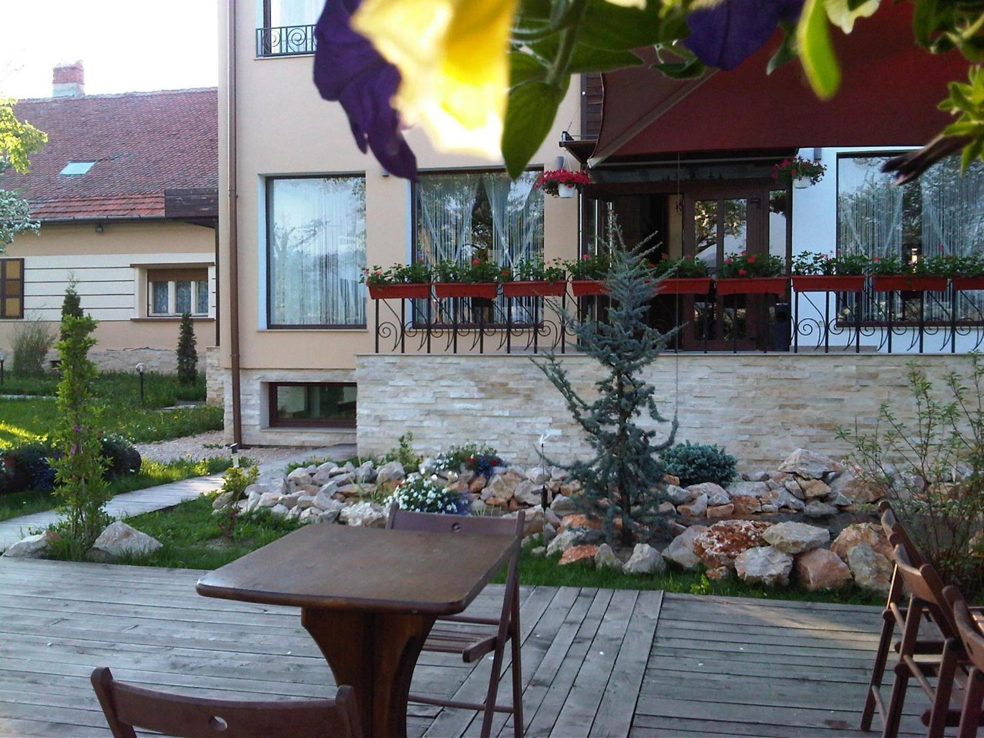 Stupina Otel Braşov Dış mekan fotoğraf